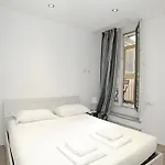 Ticinese 28 Apartamento